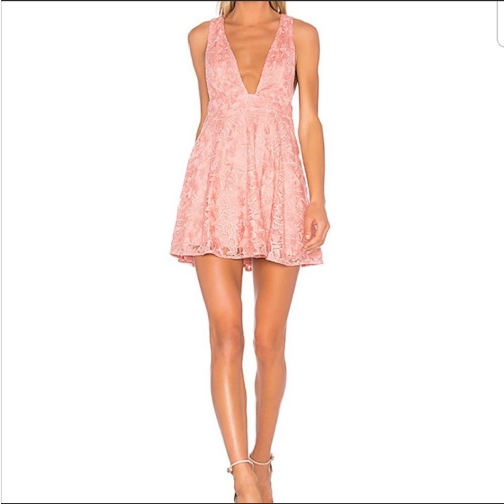 [NBD] NWT Salmon Faith Lace Mini Dress- Size Large